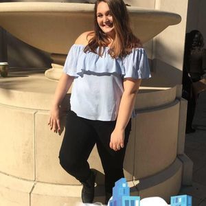 Meet your Posher, Alexandra